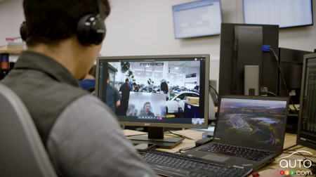 The tech specialist can send diagrams, schematics, holograms, images and so on to the shop technician in real time